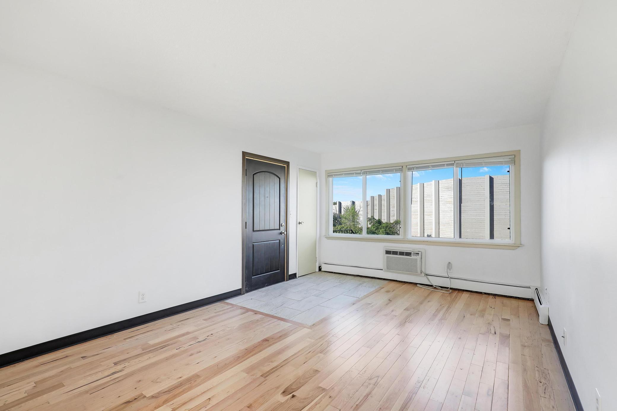 2072 Mississippi Street