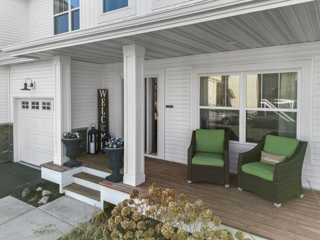 Photo of 20391 Greengate Court, Lakeville, MN 55044 (MLS # 7116198)