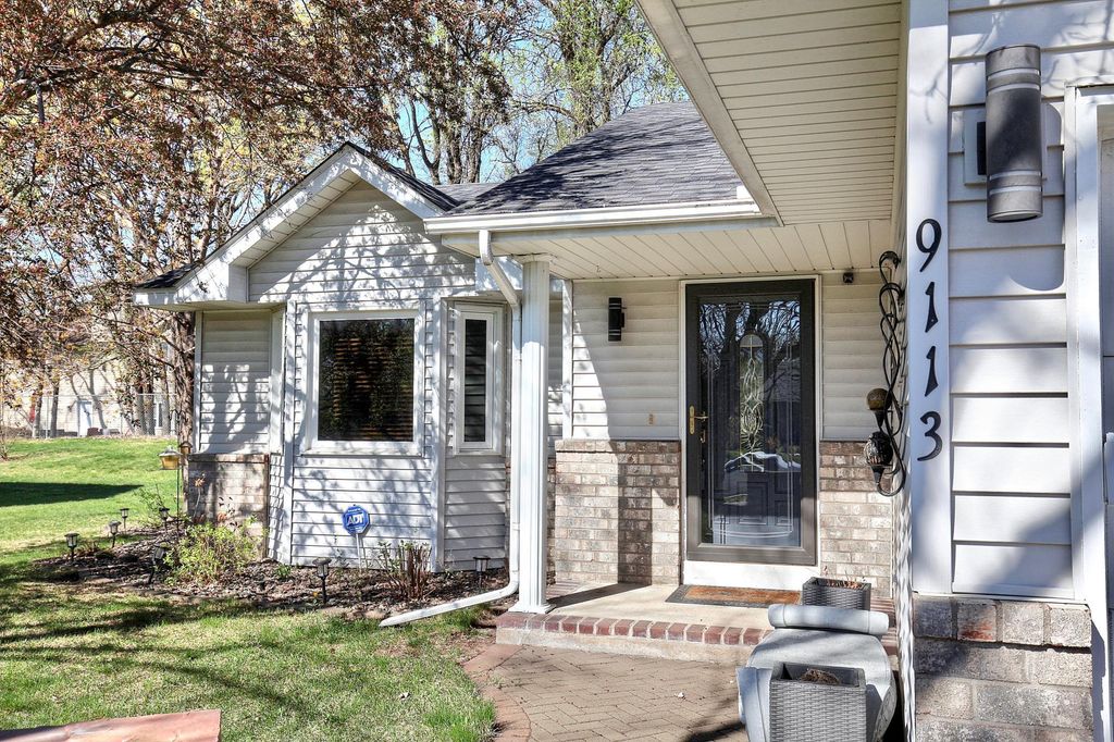Photo of 9113 Colorado Avenue N, Brooklyn Park, MN 55443 (MLS # 7054507)