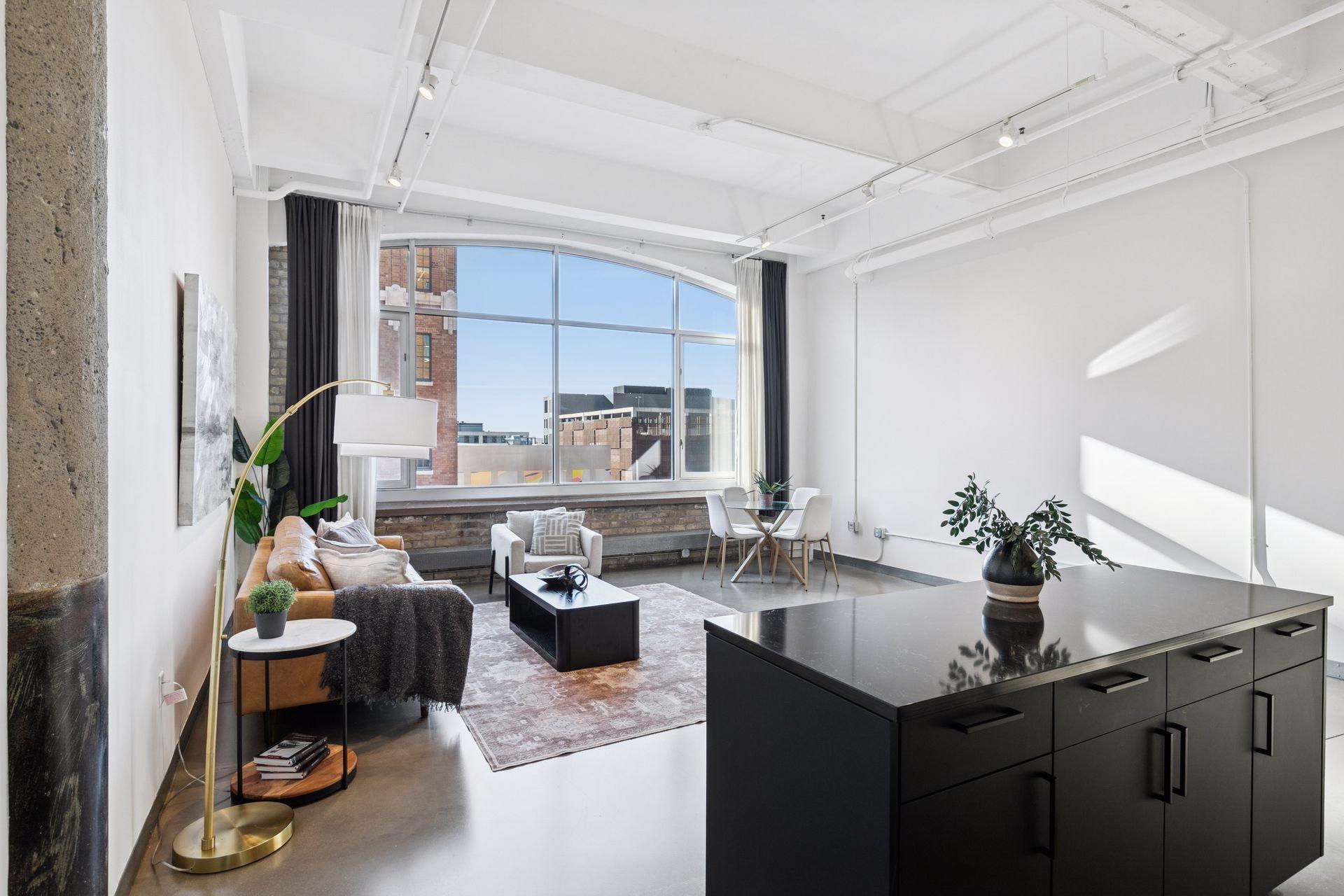 700 Washington Avenue N 627