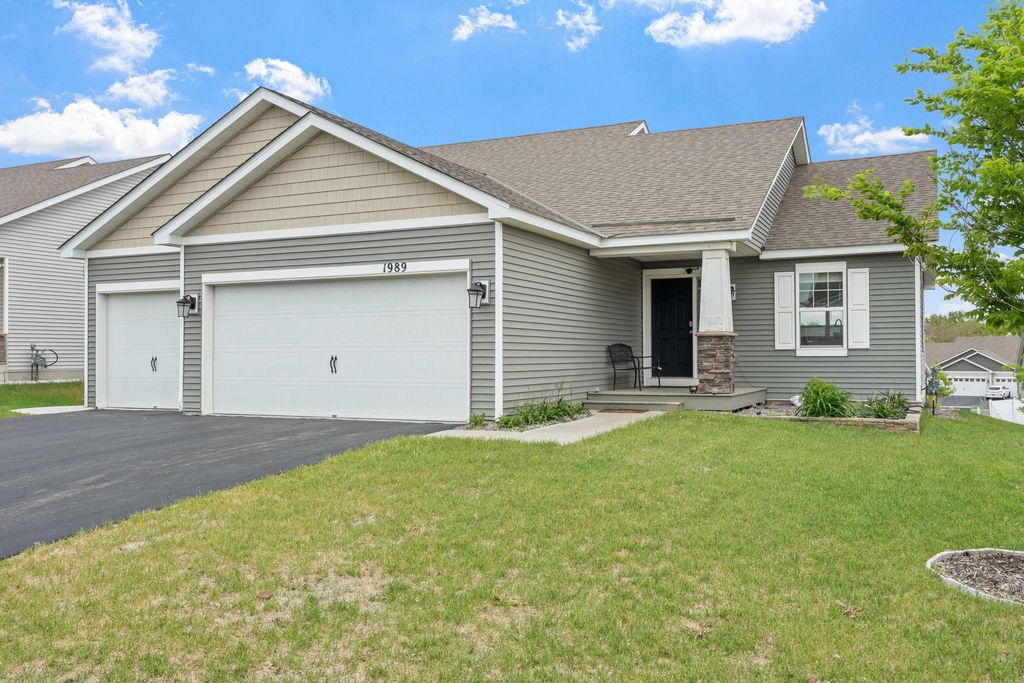 Photo of 1989 Attenborough Street, Shakopee, MN 55379 (MLS # 7079977)