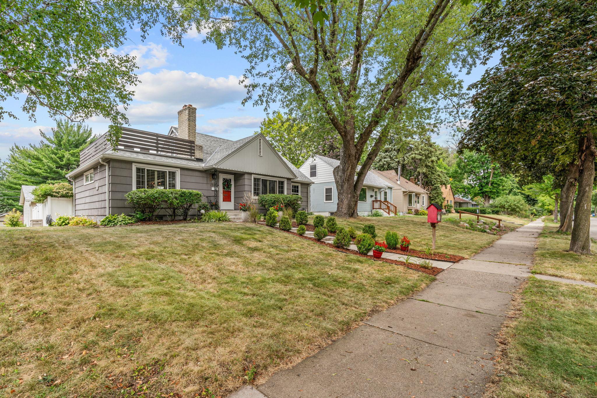 3310 Ulysses Street NE