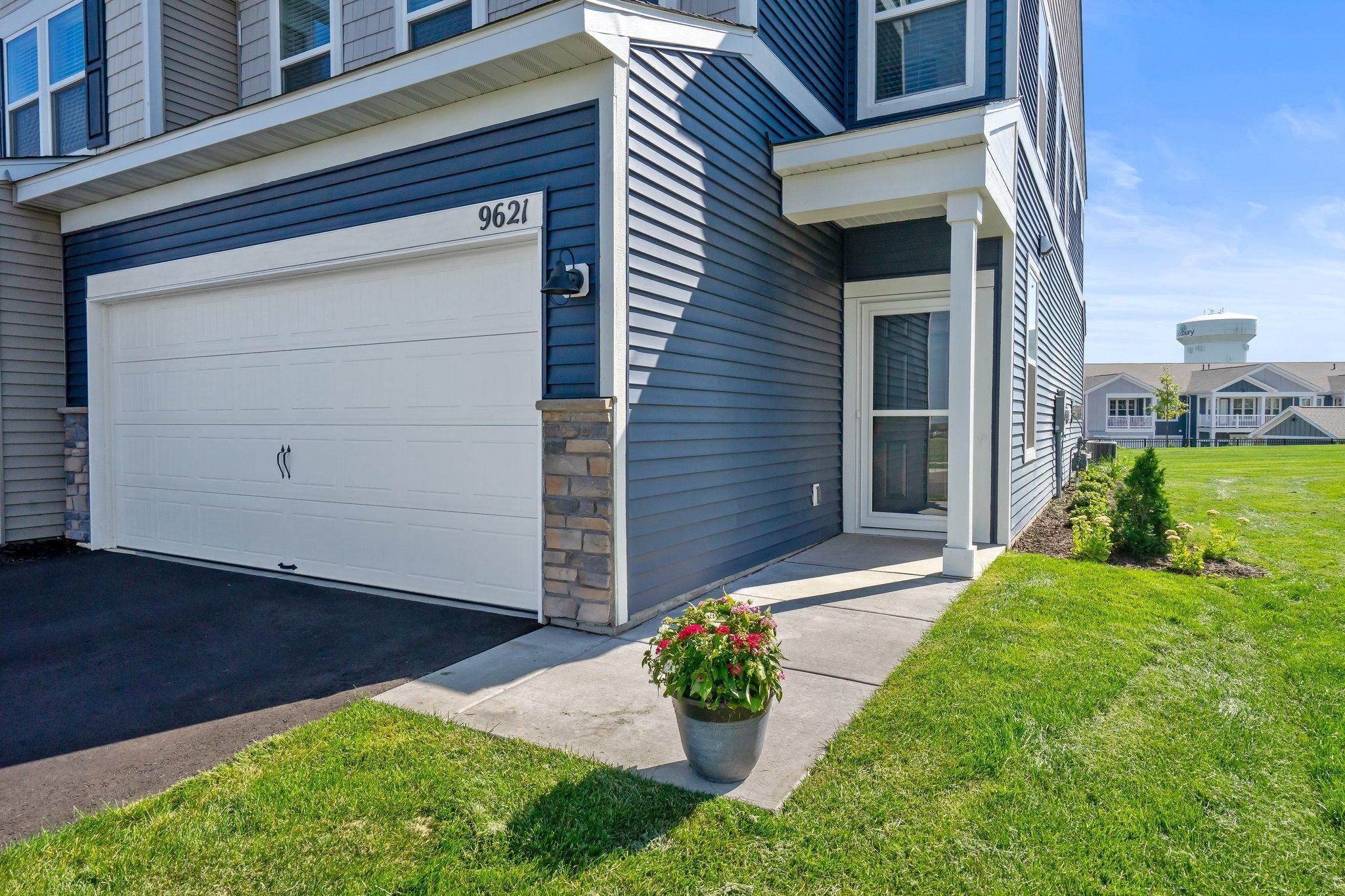 9621 4th Street Lane N