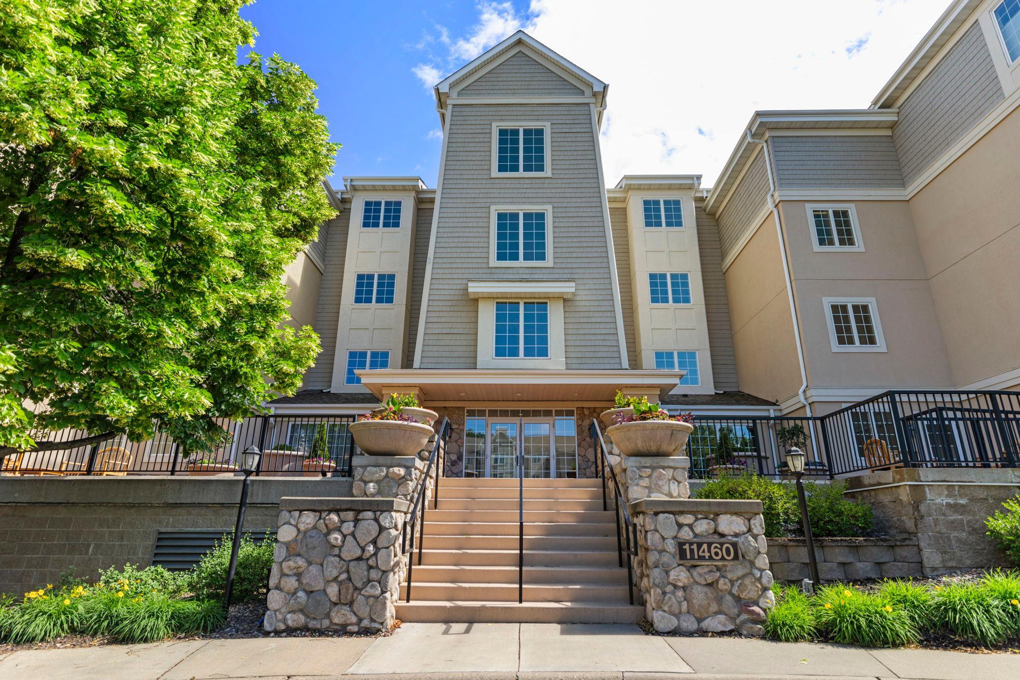 11460 Fairfield Road W 103
