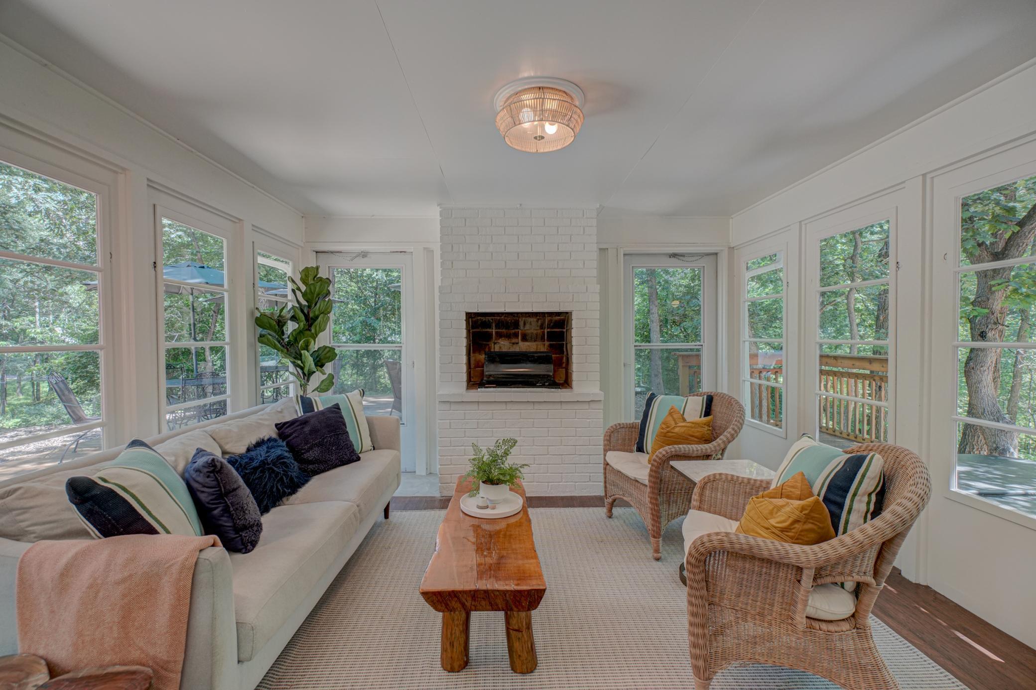 20 Spring Farm Lane