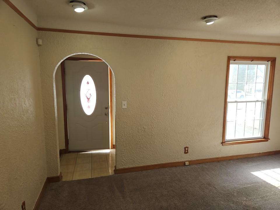 181 Annapolis Street E