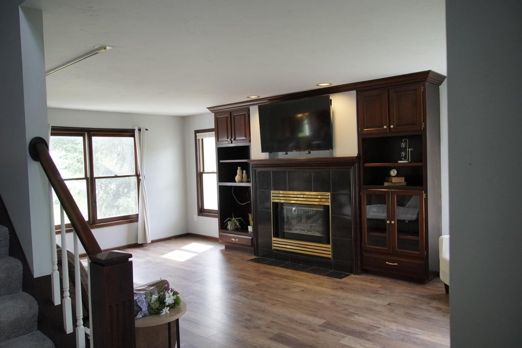 Photo of 210 10th Street SE, New Prague, MN 56071 (MLS # 7157018)