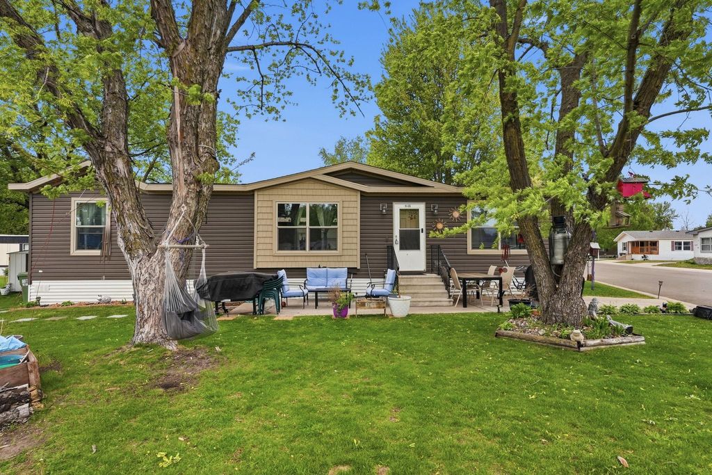 Photo of 10488 Pierce Street NE, Blaine, MN 55434 (MLS # 7067898)