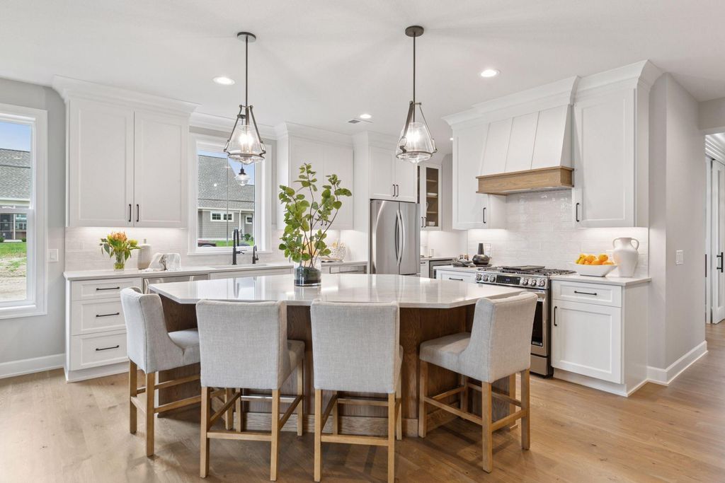 Photo of 118 Spring Farm Road, North Oaks, MN 55127 (MLS # 6796809)