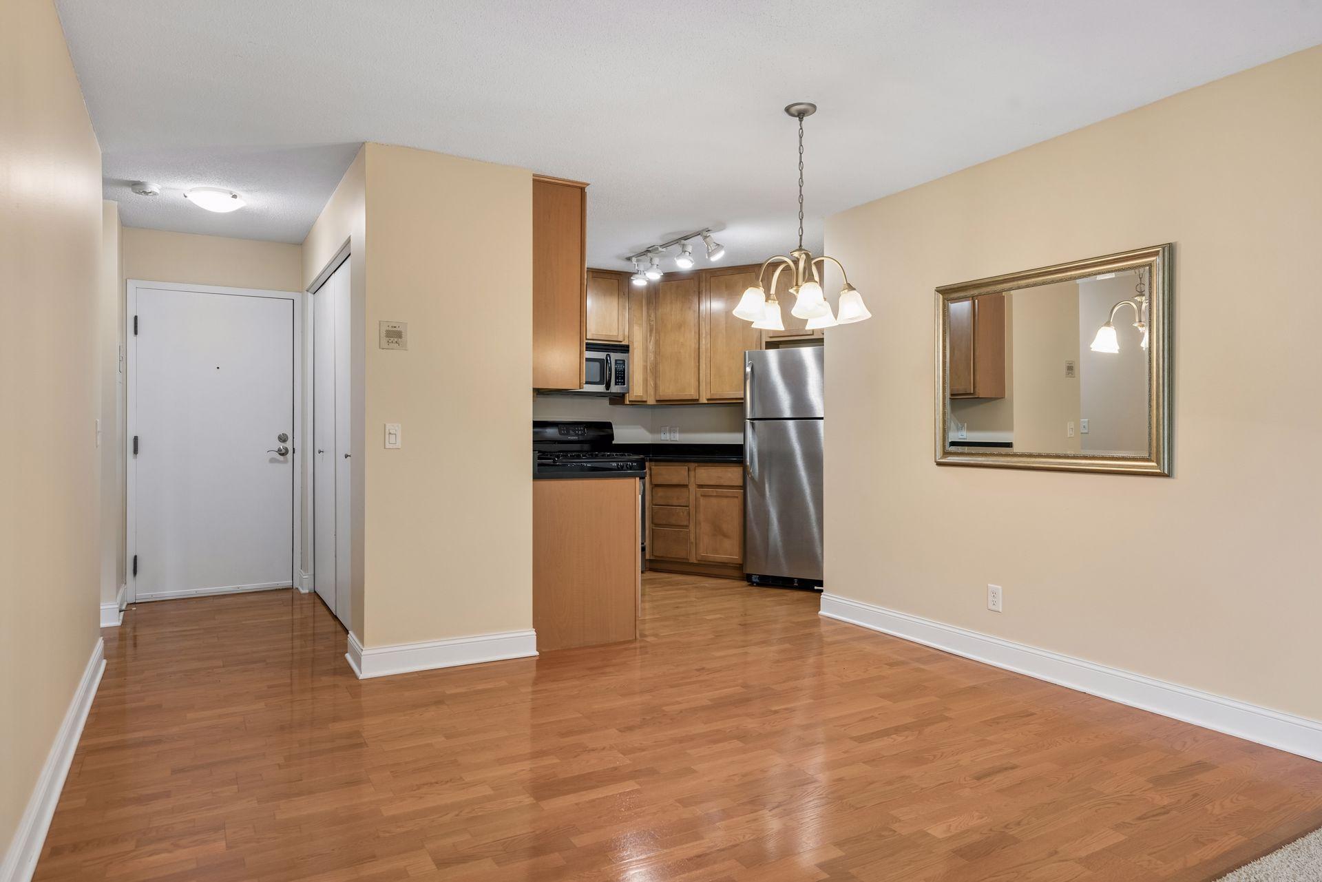 3540 Hennepin Avenue 316