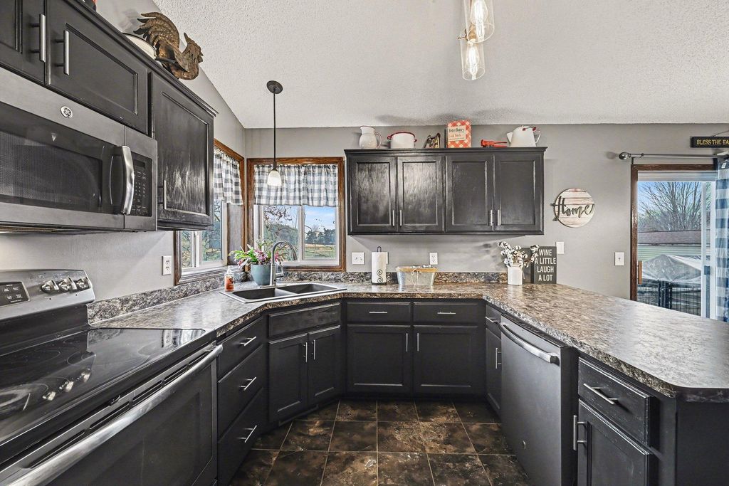 Photo of 601 Hickory Street SW, Isanti, MN 55040 (MLS # 7017367)