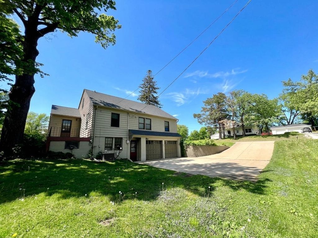 Photo of 26 Birch Street NE, New London, MN 56273 (MLS # 7082379)