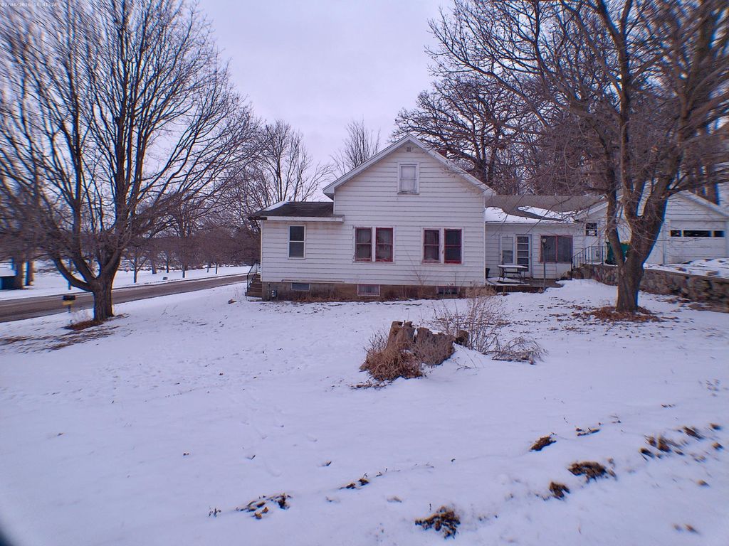Photo of 400 Riverside Drive, Jackson, MN 56143 (MLS # 7017817)