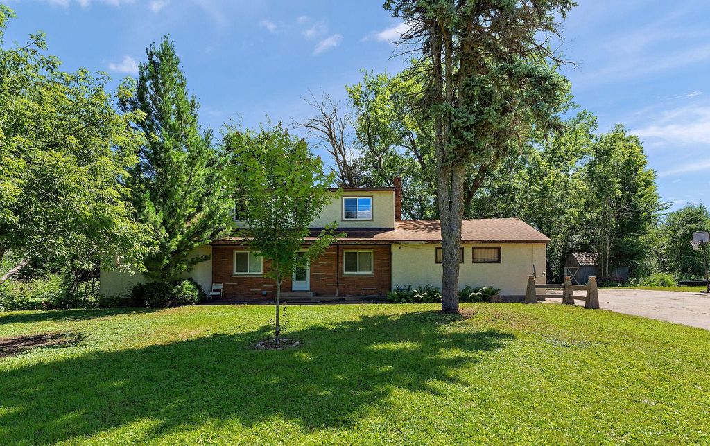 Photo of 2300 Pagel Road, Mendota Heights, MN 55120 (MLS # 6721083)