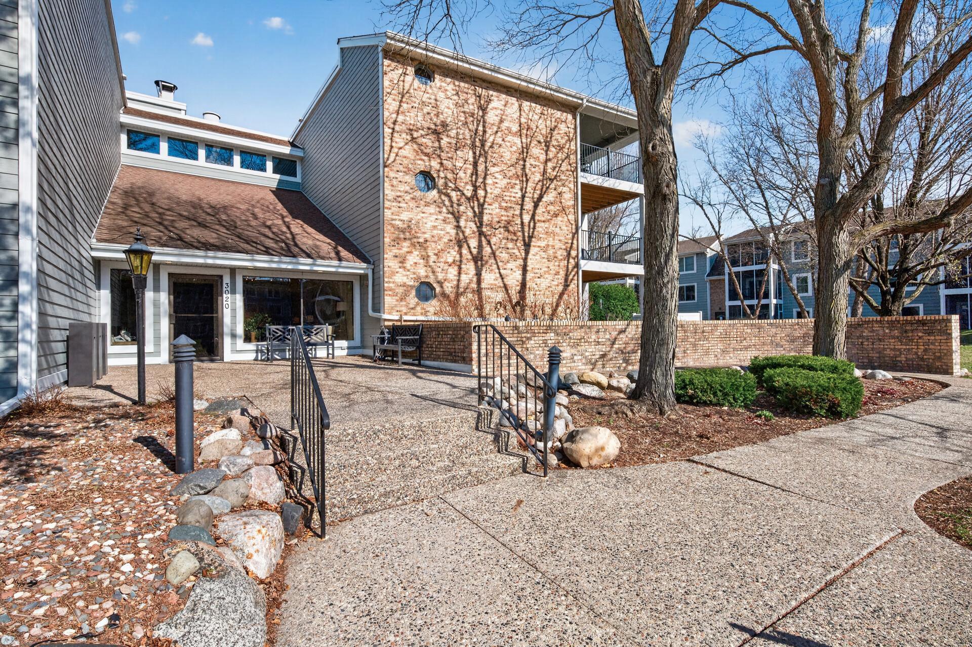 3020 Saint Albans Mill Road 105