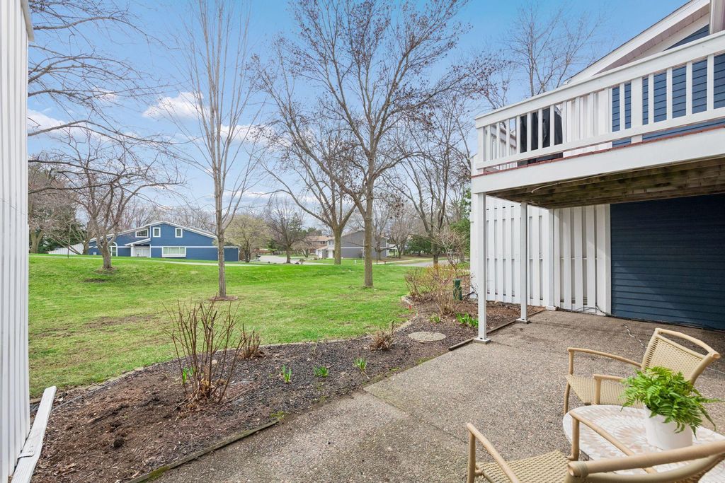 Photo of 9371 Nesbitt Road, Bloomington, MN 55437 (MLS # 7053811)