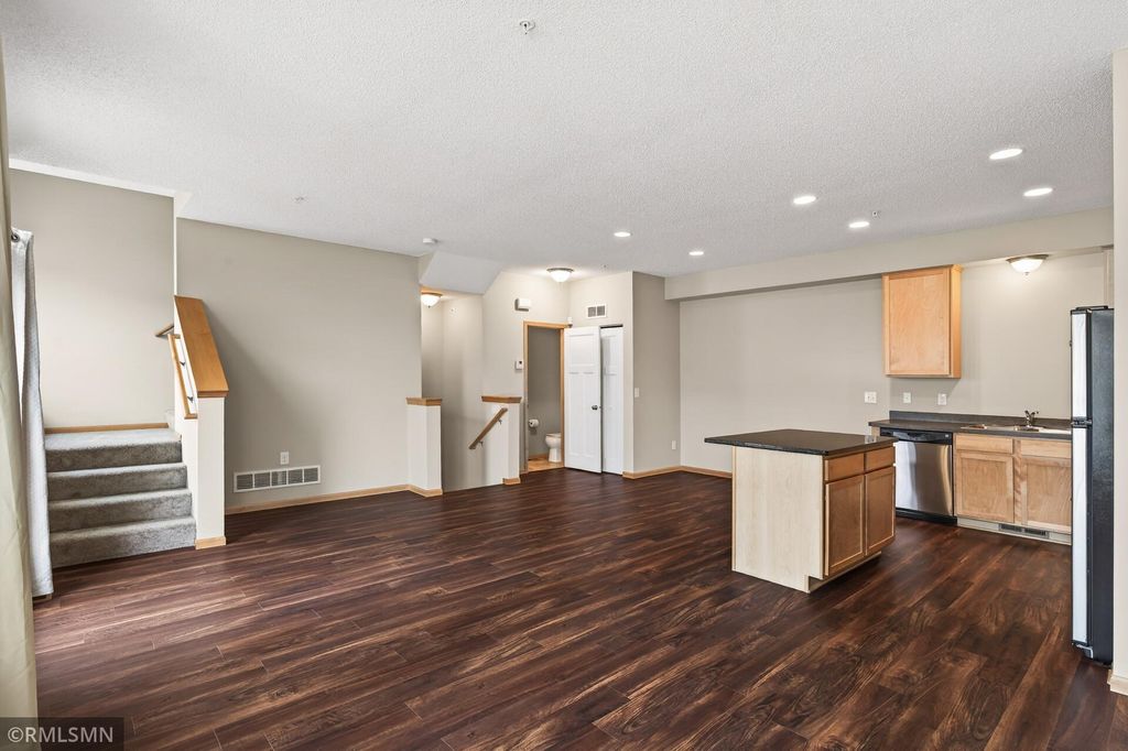 Photo of 11688 84th Avenue N, Maple Grove, MN 55369 (MLS # 7049183)