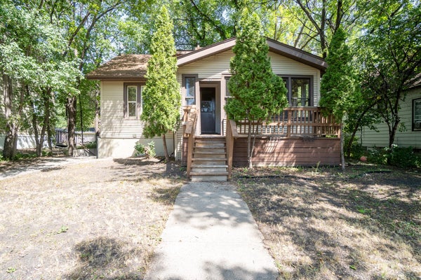 915 COLLEGE ST N, FARGO, ND 58102 - Image 88f38331d14ebbe2efa04c462f8cb8ab/2643390785