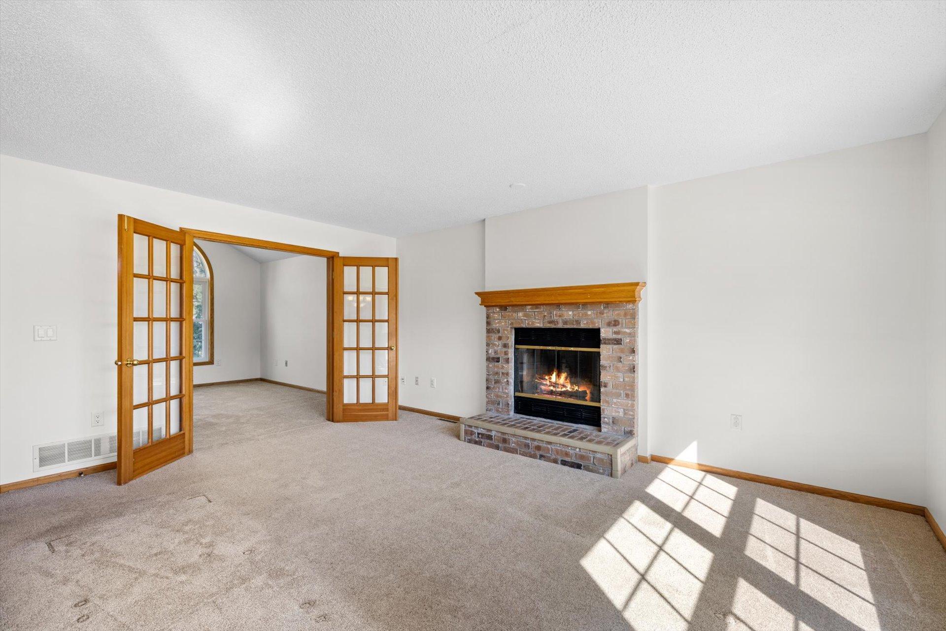 952 Moonlight Drive