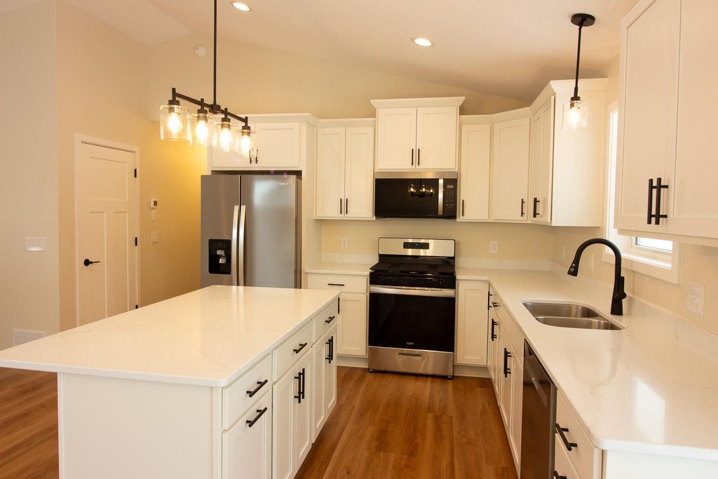 Photo of 1105 2nd Street SE, Faribault, MN 55021 (MLS # 6825342)