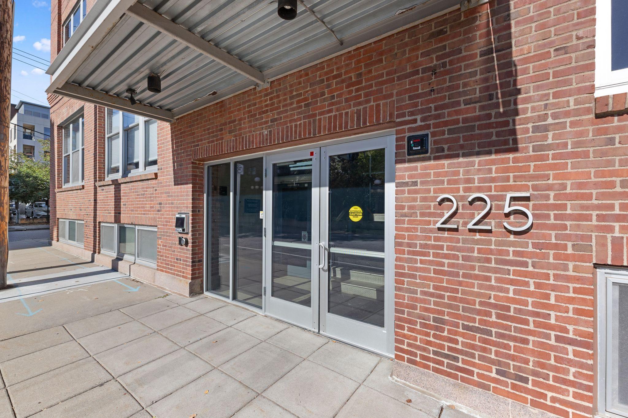 225 9th Street E 409