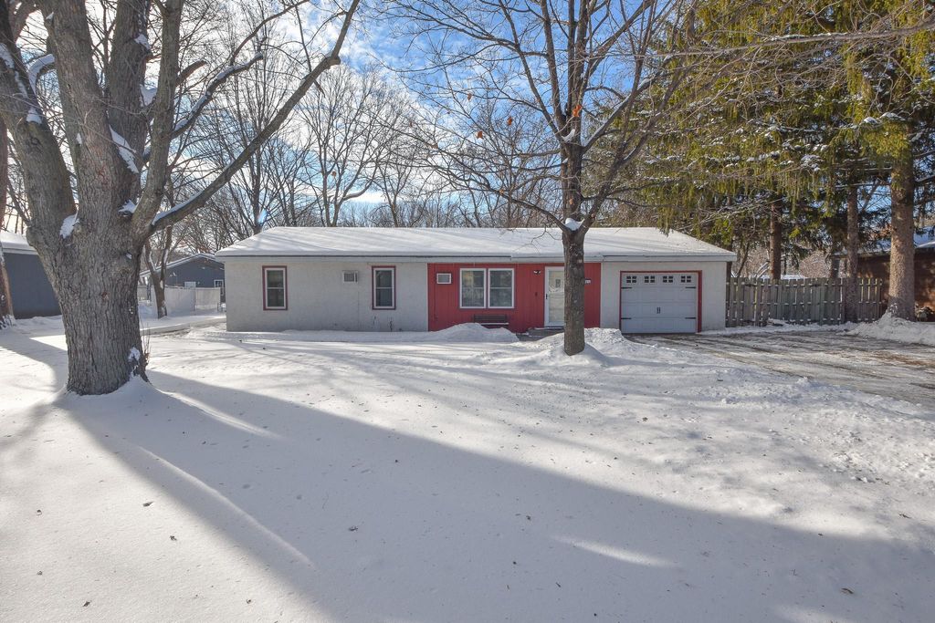 Photo of 3613 Roosevelt Road, Saint Cloud, MN 56301 (MLS # 7000053)