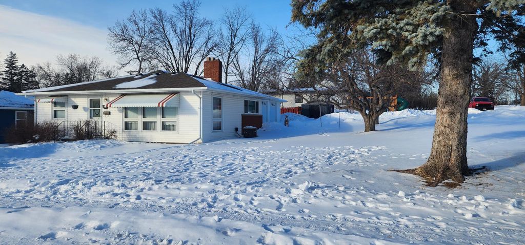 Photo of 420 James Street, Detroit Lakes, MN 56501 (MLS # 7015063)
