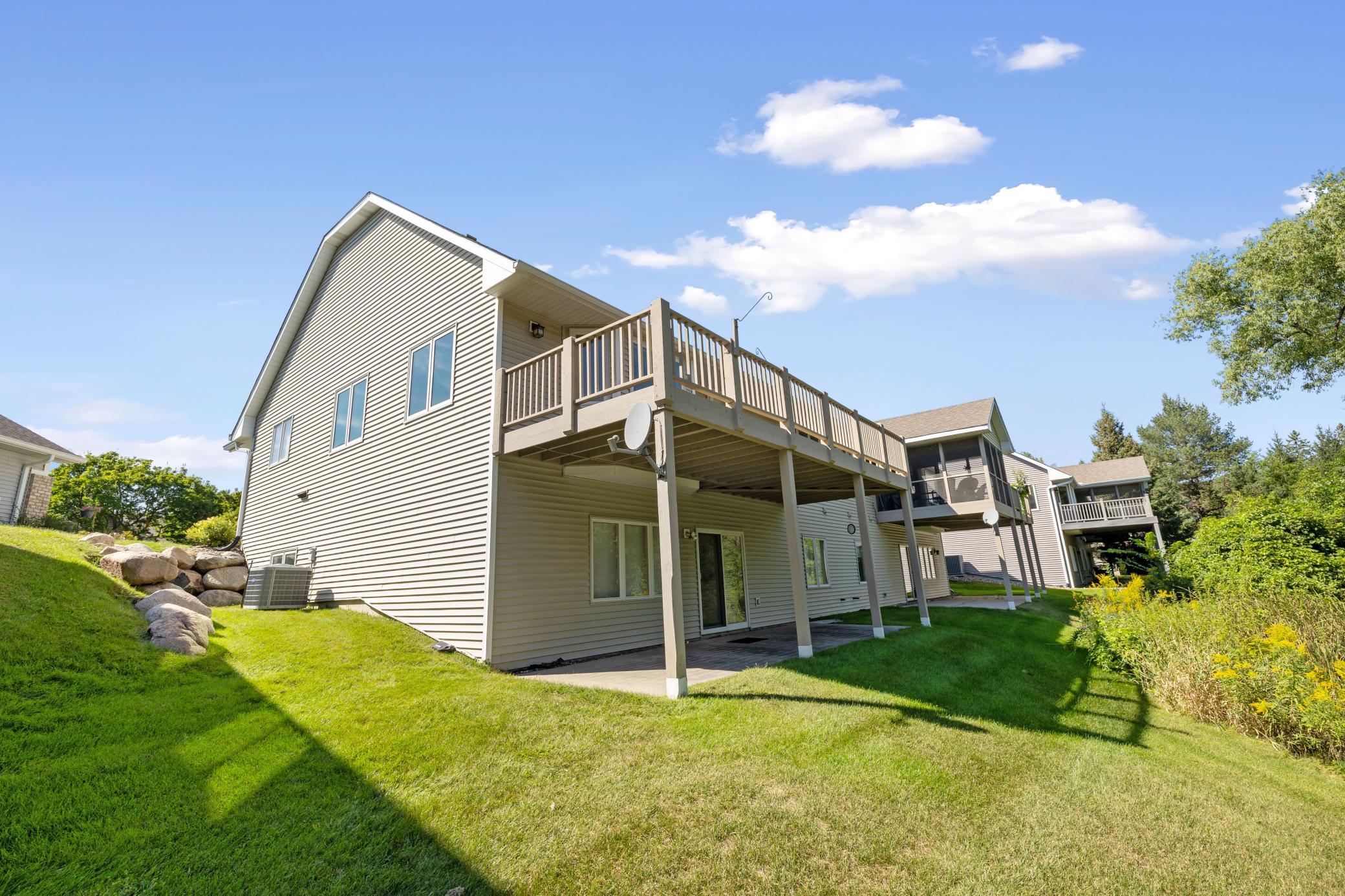 7043 Oak Pointe Curve