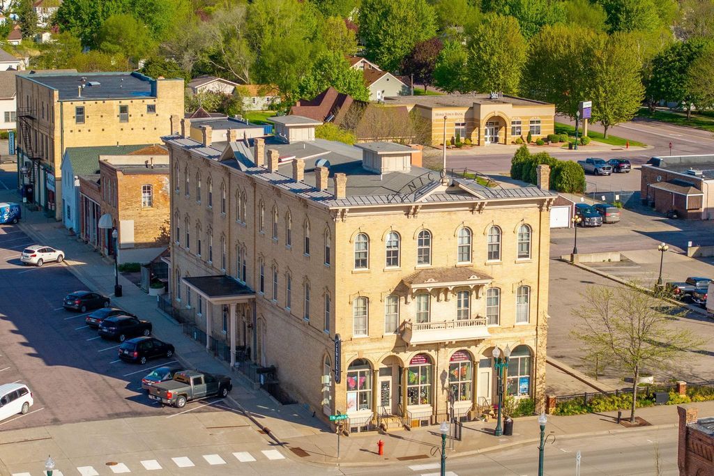 Photo of 122 S Minnesota Avenue, Saint Peter, MN 56082 (MLS # 6825253)