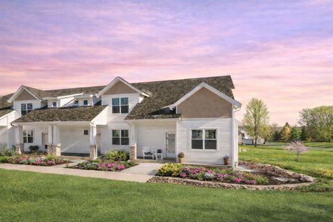 2651 New Century Boulevard S Maplewood MN 55119