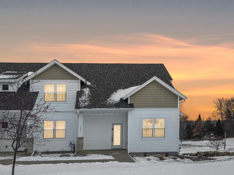 2651 New Century Boulevard S Maplewood MN 55119