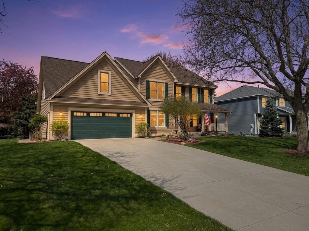 Photo of 3648 Mount Vernon Lane, Woodbury, MN 55129 (MLS # 7066433)