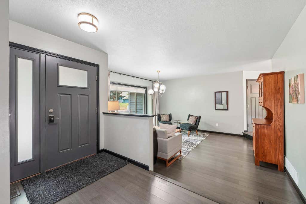 Photo of 5558 Chatsworth Street N, Shoreview, MN 55126 (MLS # 7120920)