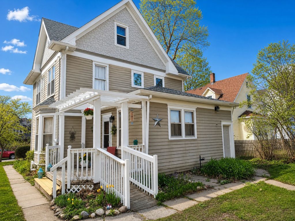 Photo of 112 S 4th Street, Montevideo, MN 56265 (MLS # 7071718)