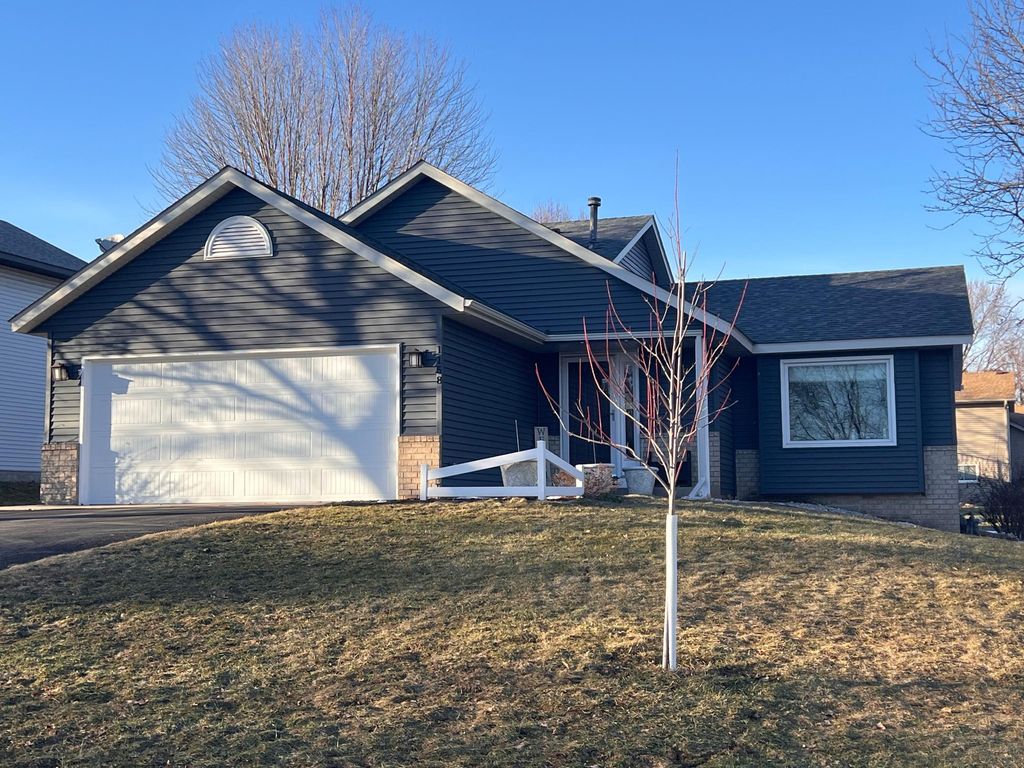 Photo of 1158 Sunrise Alcove, Woodbury, MN 55125 (MLS # 7028237)