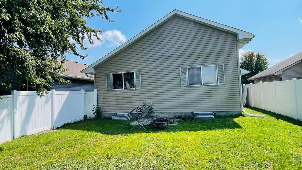 Photo of 701 Juniper Lane NW, Montgomery, MN 56069 (MLS # 7135104)
