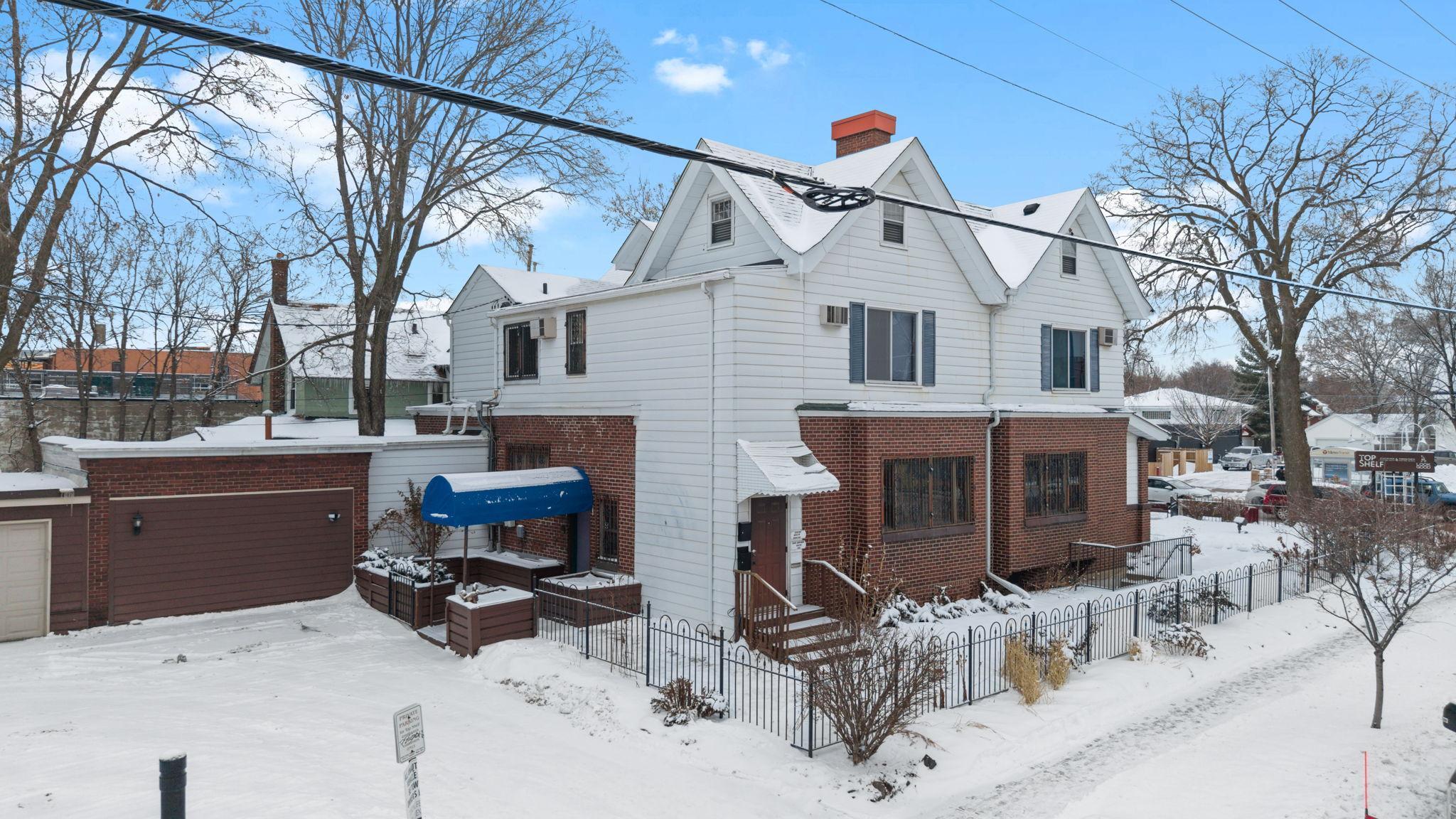 3040 Lyndale Avenue S