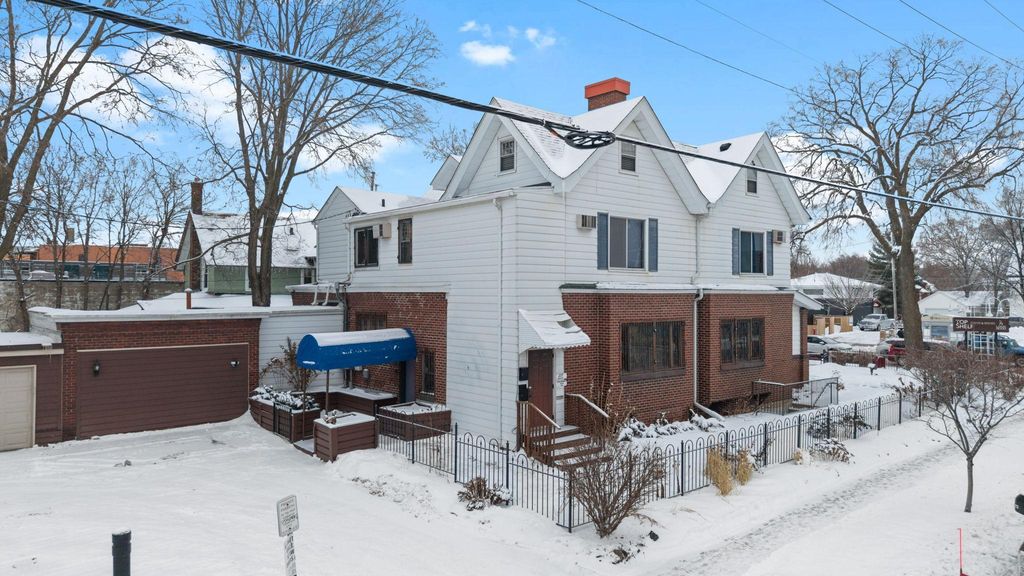 Photo of 3040 Lyndale Avenue S, Minneapolis, MN 55408 (MLS # 7004216)