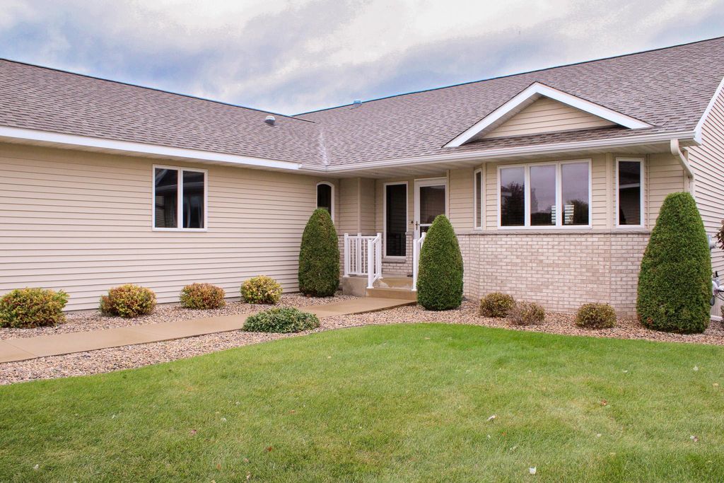 Photo of 1803 14th Street SW, Austin, MN 55912 (MLS # 6808446)