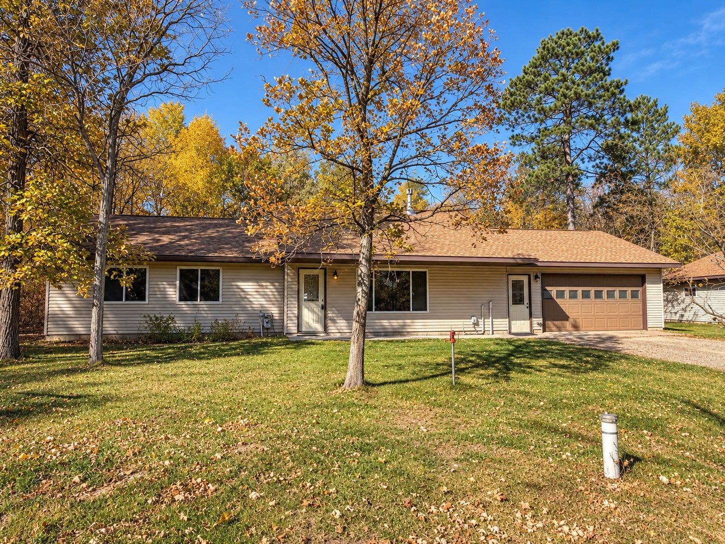 3176 Ellis Road