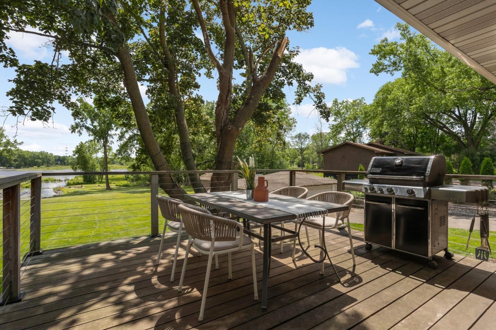 Photo of 2884 W Owasso Boulevard, Roseville, MN 55113 (MLS # 7091349)