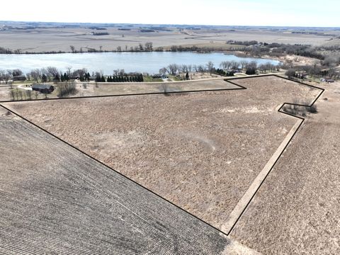 Photo of 2776 Lochland Hills Drive, Marshall, MN 56258 (MLS # 7058386)