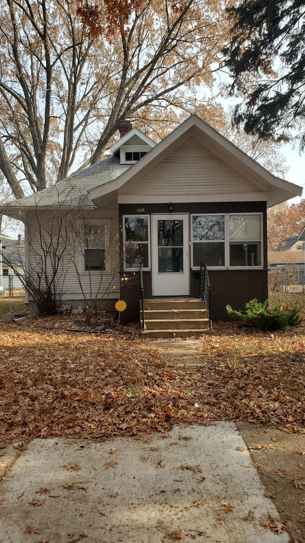 Photo of 4338 James Avenue N, Minneapolis, MN 55412 (MLS # 6815867)