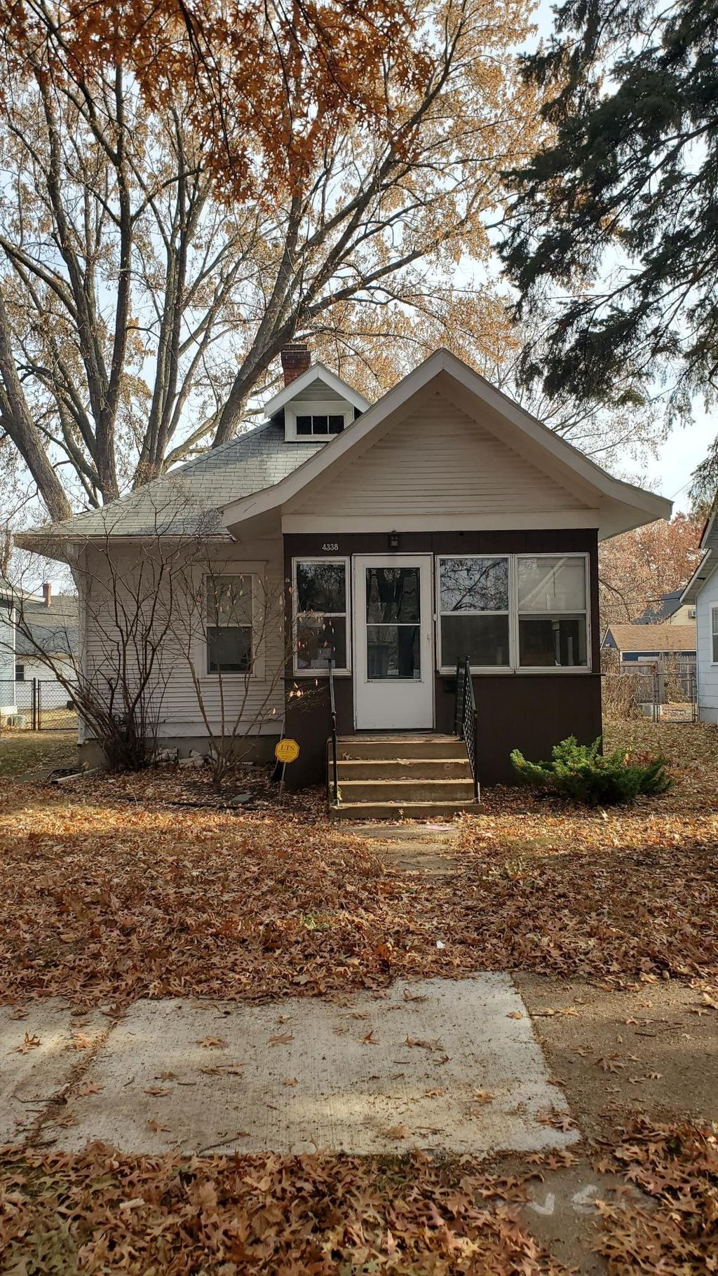 Photo of 4338 James Avenue N, Minneapolis, MN 55412 (MLS # 6815867)