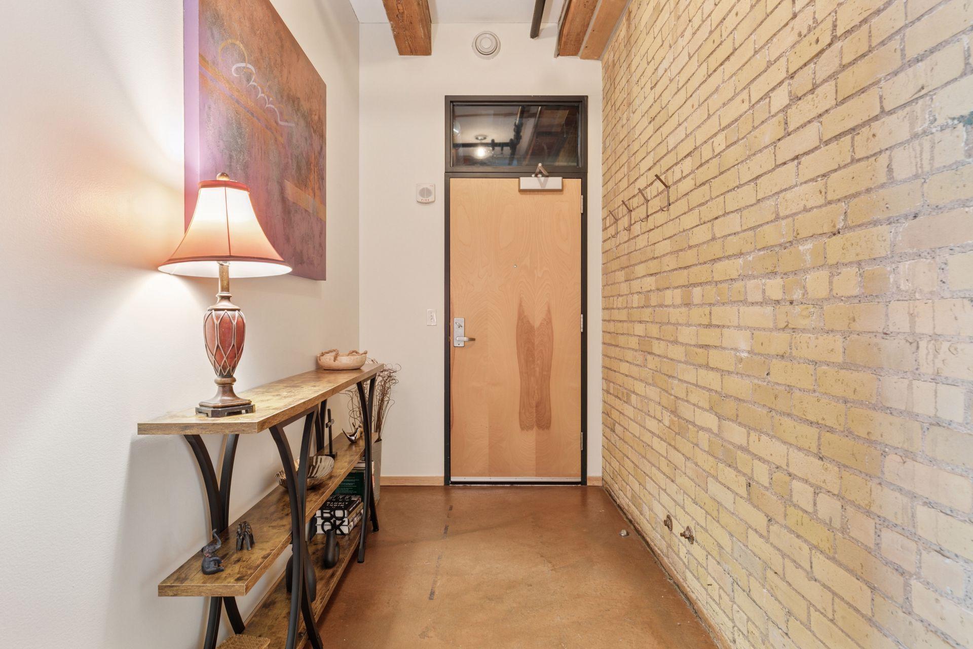 406 Wacouta Street 601