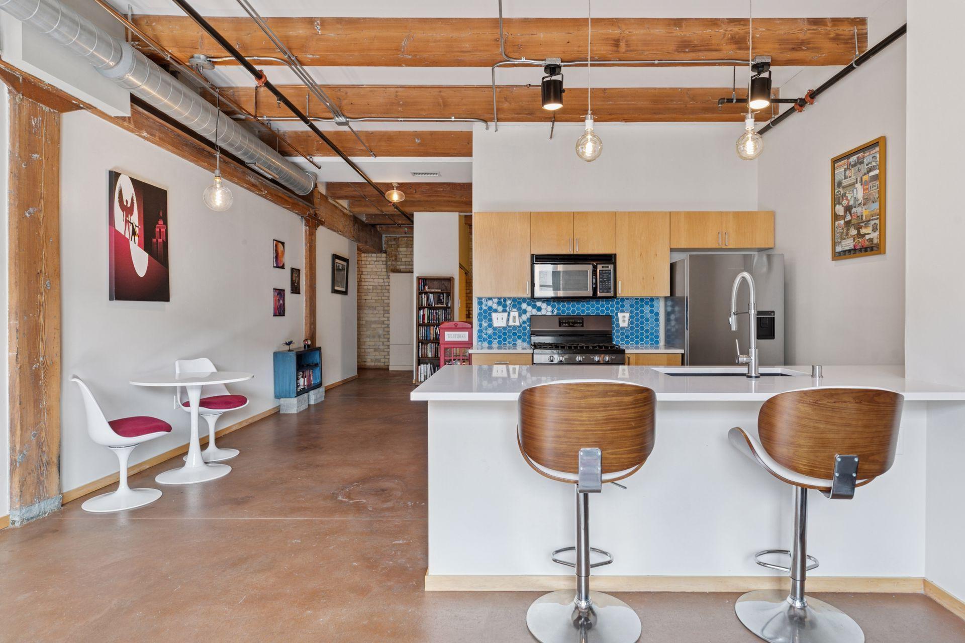 406 Wacouta Street 601