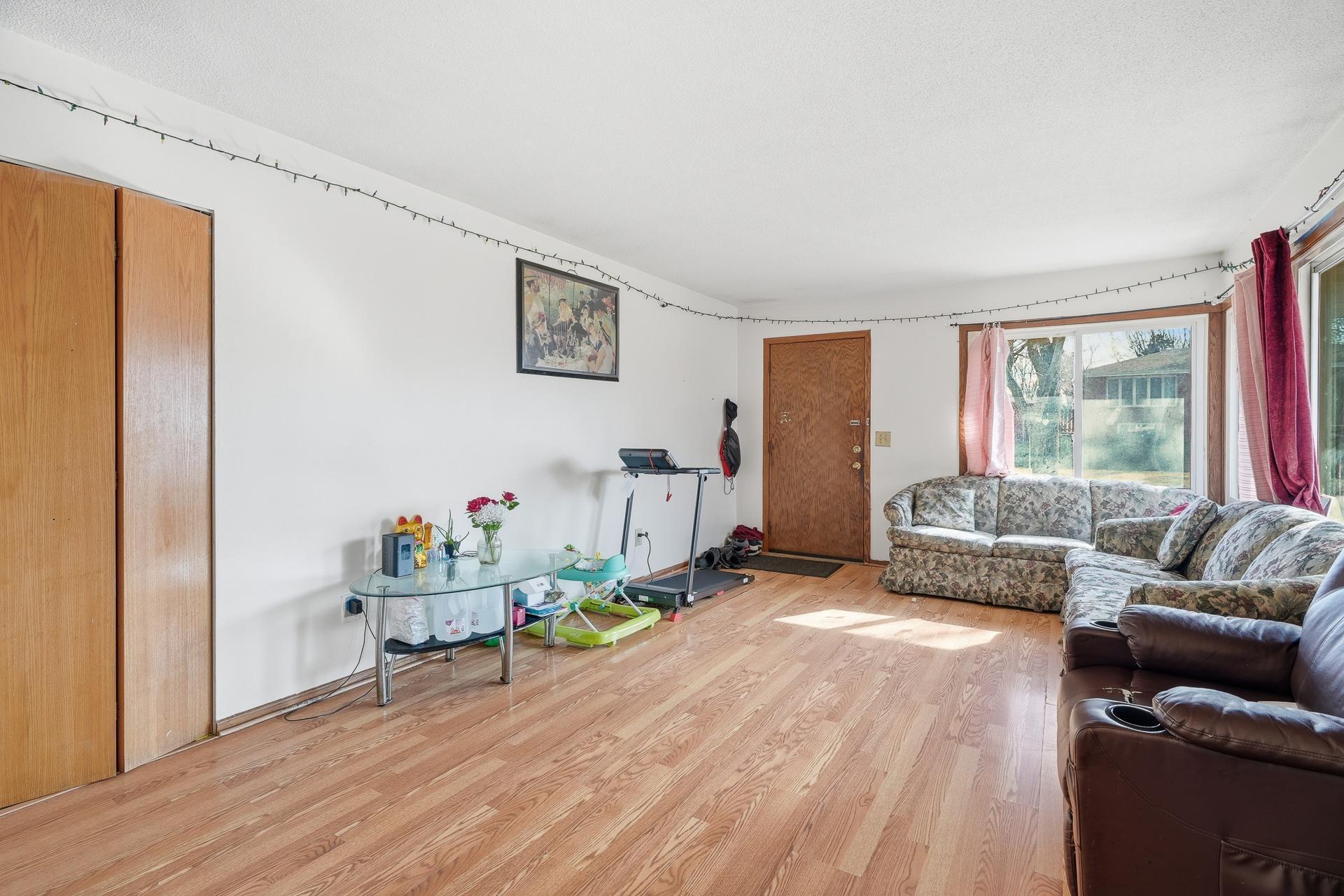 1561 Clarence Street