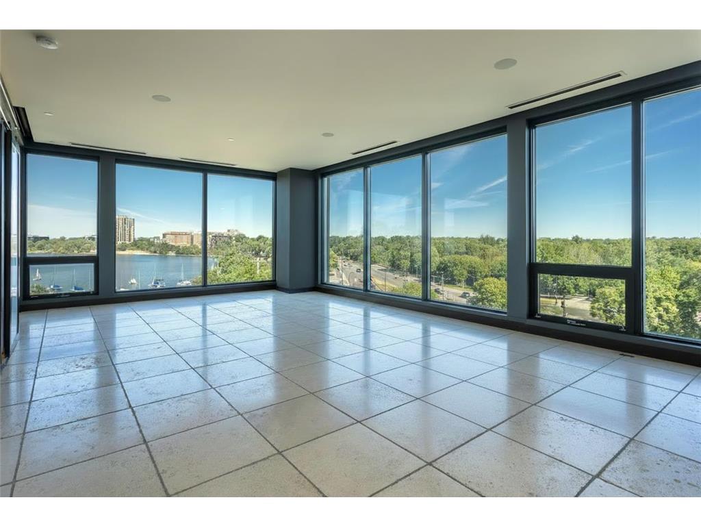 1805 W Lake Street 502