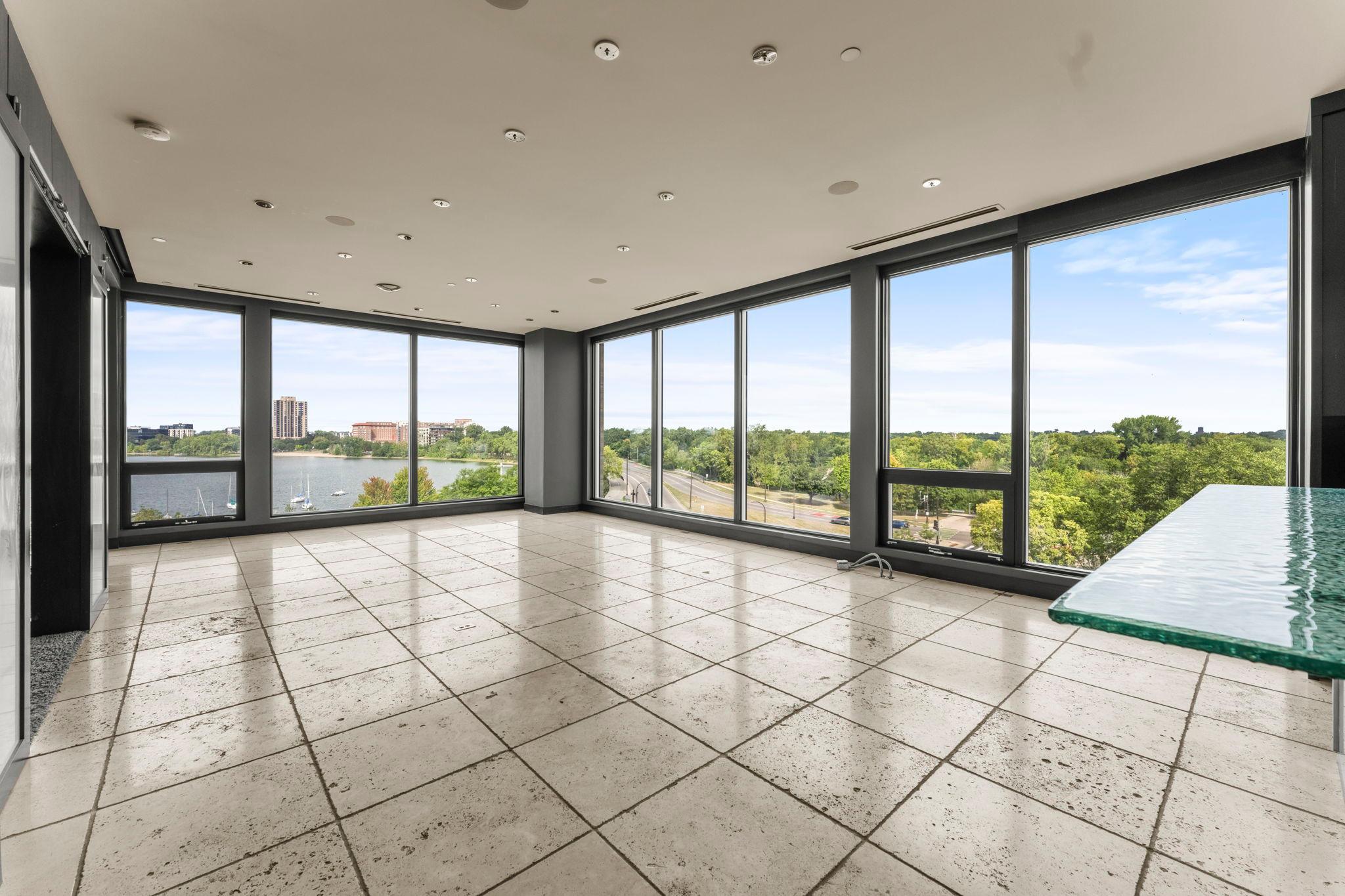 1805 W Lake Street 502