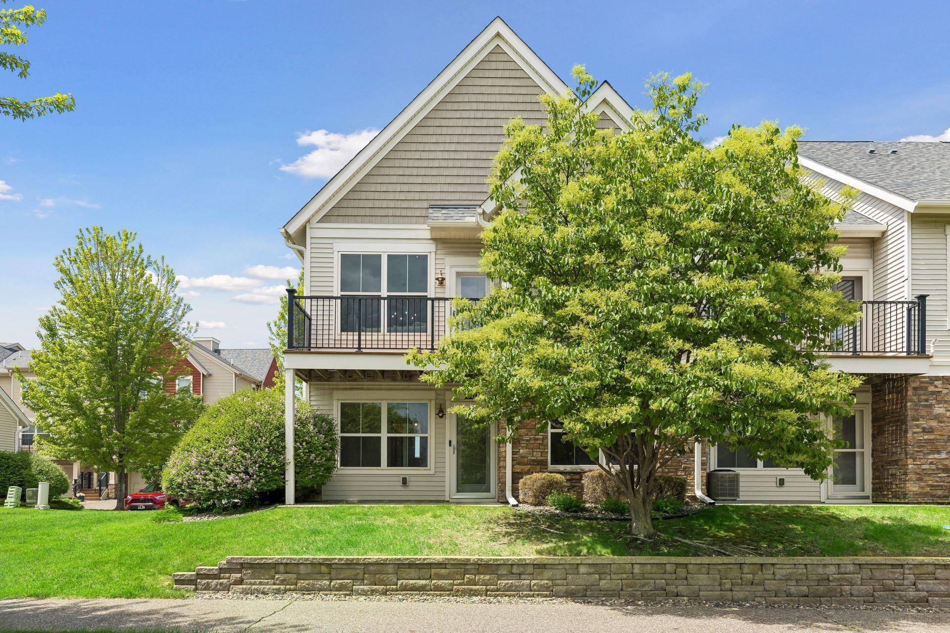 8413 Forestview Lane N 101